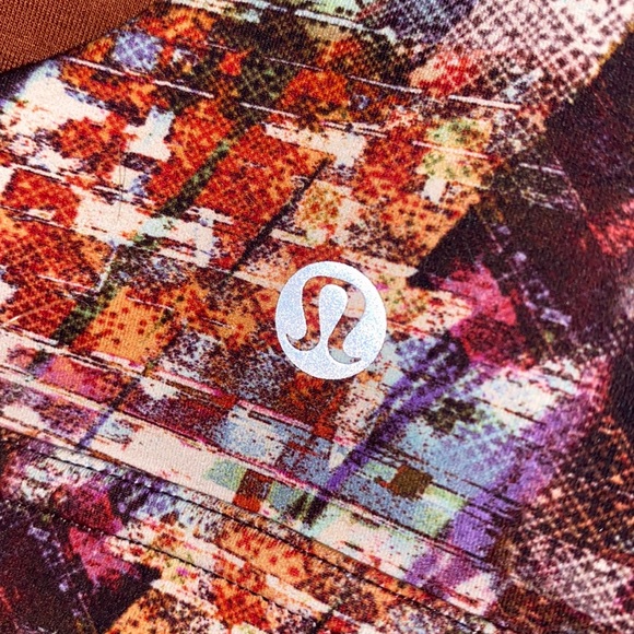 Lululemon High Neck Sports Bra Size 6 - Picture 3 of 4